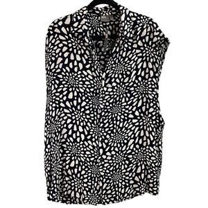 NWT ASOS Women’s Short Sleeve Button Up Black White Viscose Blouse Size Large